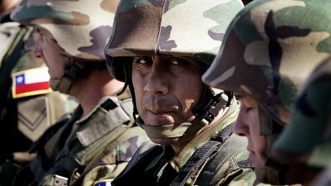 chile army.jpg